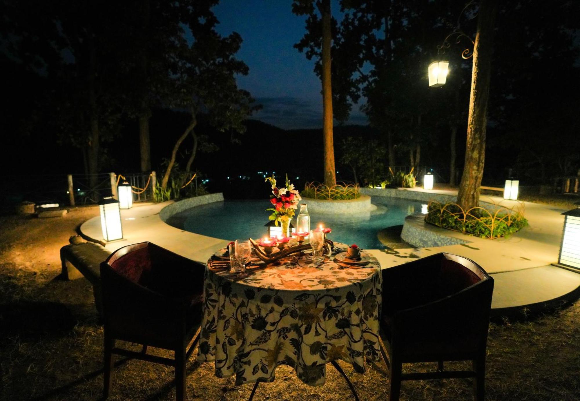 The Den Corbett Resort Chilkiya Range Exterior photo