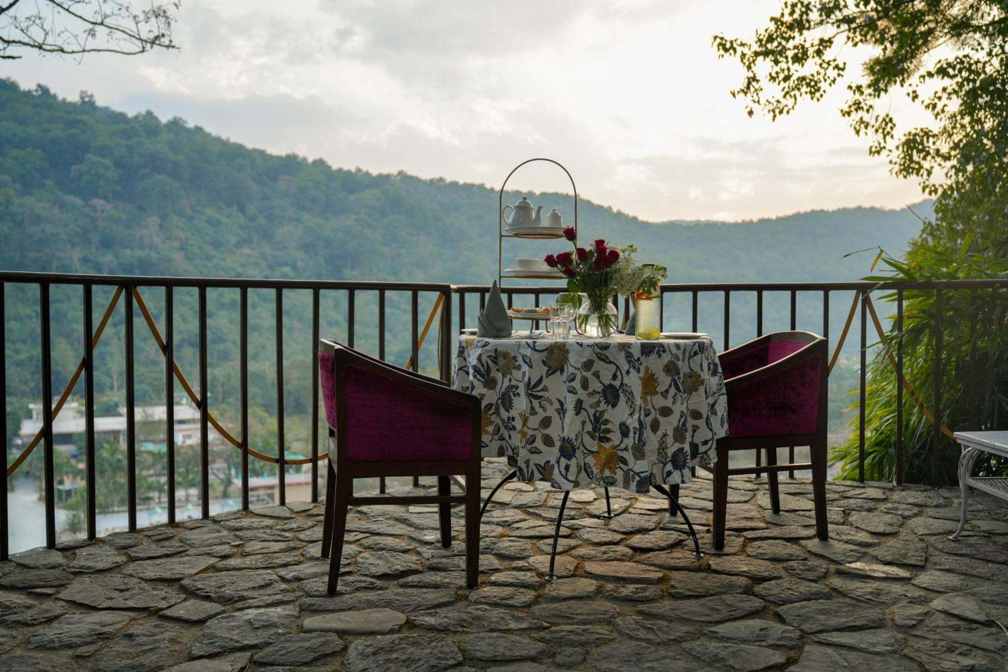 The Den Corbett Resort Chilkiya Range Exterior photo