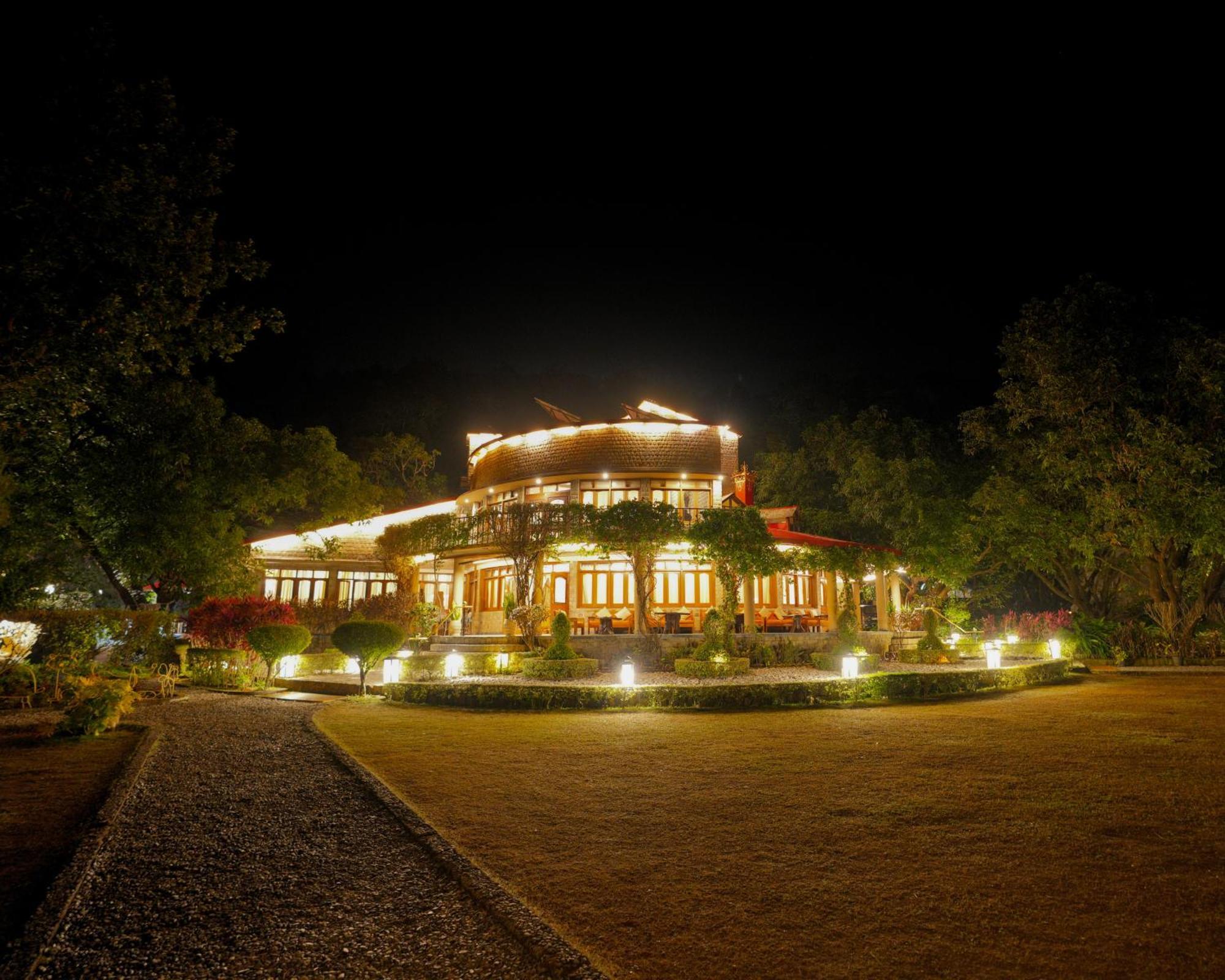 The Den Corbett Resort Chilkiya Range Exterior photo