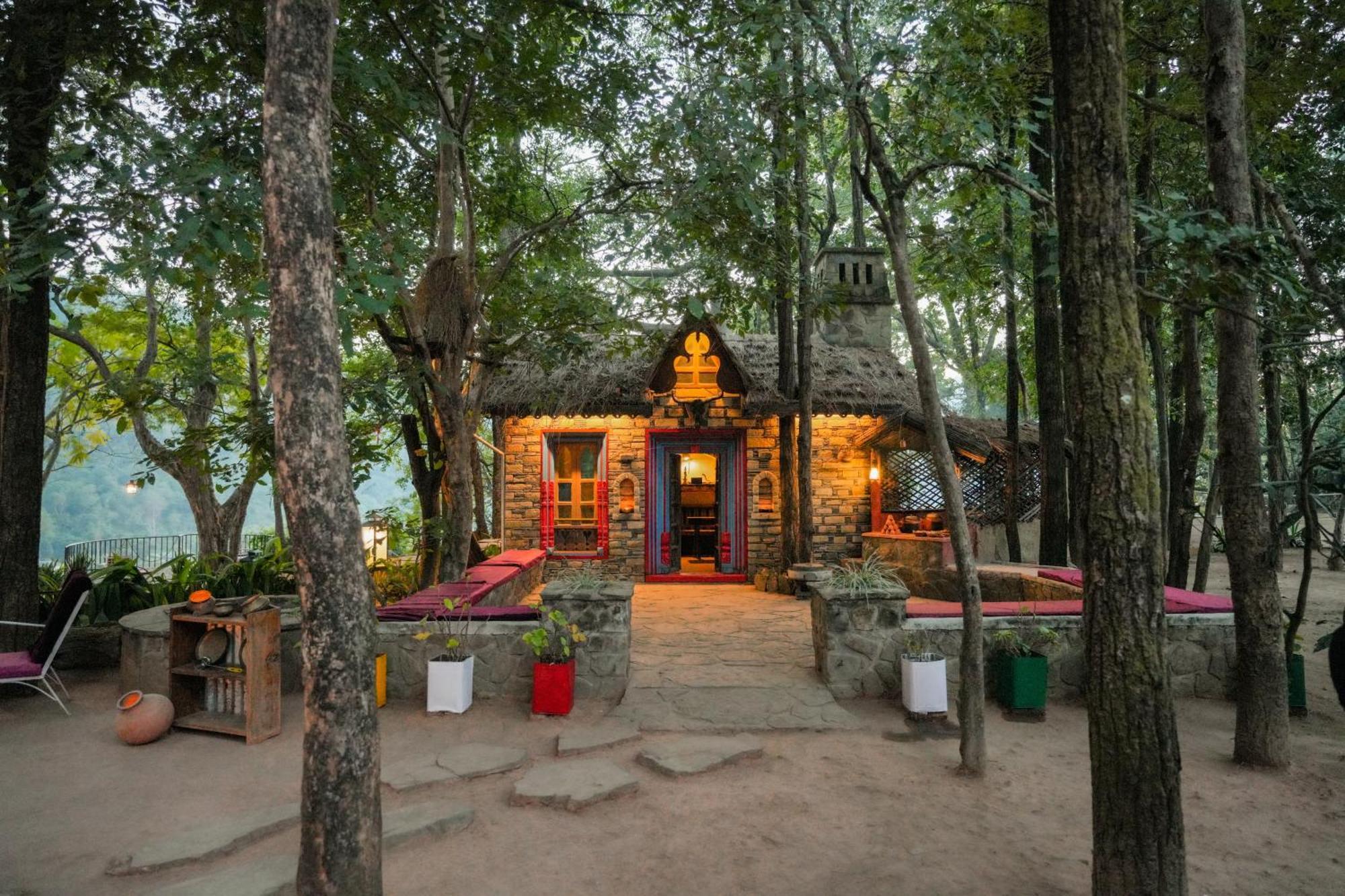 The Den Corbett Resort Chilkiya Range Exterior photo