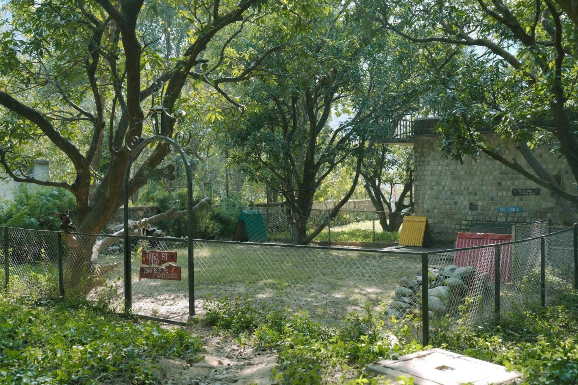 The Den Corbett Resort Chilkiya Range Exterior photo