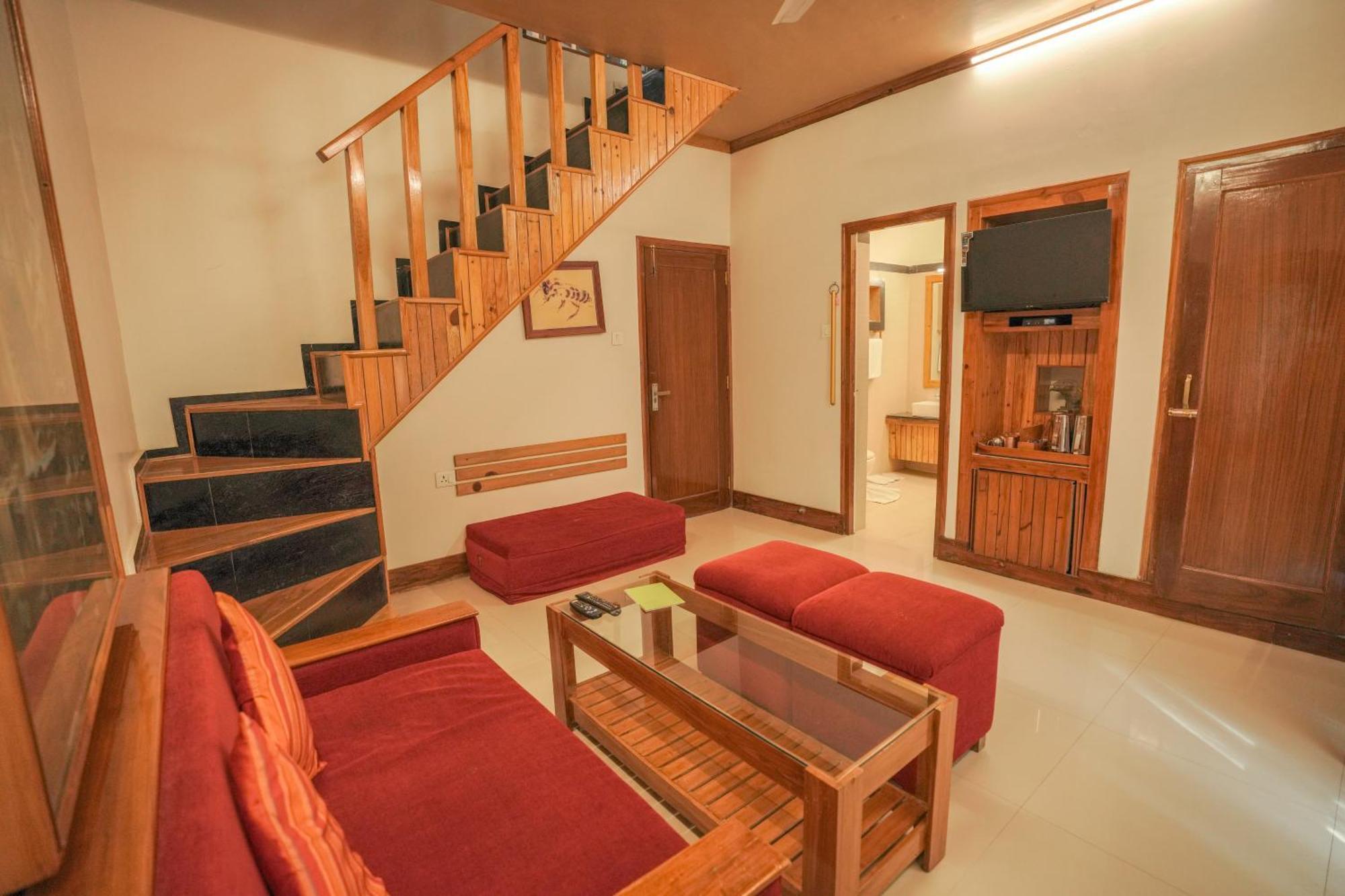The Den Corbett Resort Chilkiya Range Exterior photo